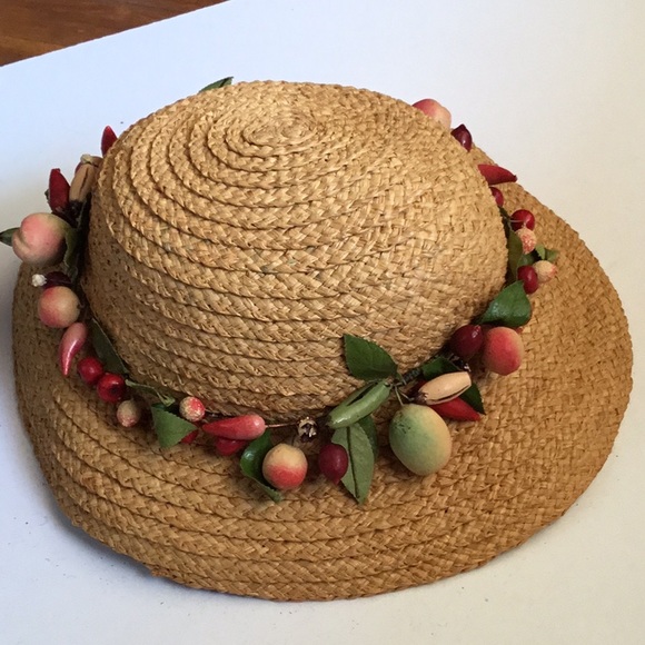 Vintage Hats, Man’s Churchill & 8 Various Women’s main image 4